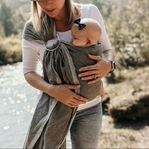 NWOT Hip Baby Wrap Ring Sling - Olive
